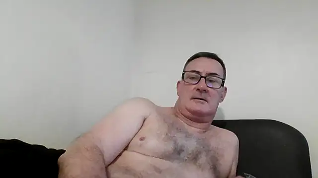 Snapshot of goldenman59 chatting on October 30, 2025, 1:20 pm goldenman59 online show from October 30, 2025, 1:20 pm