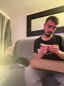 Snapshot of jaycoy22 chatting on October 4, 2025, 9:16 pm jaycoy22 online show from October 4, 2025, 9:16 pm