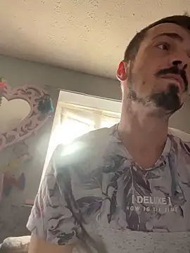 Snapshot of jaycoy22 chatting on September 11, 2025, 2:06 pm jaycoy22 online show from September 11, 2025, 2:06 pm