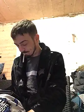 Snapshot of jaycoy22 chatting on February 21, 2026, 9:44 am jaycoy22 online show from February 21, 2026, 9:44 am