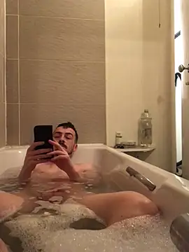 Snapshot of jaycoy22 chatting on February 6, 2026, 1:07 pm jaycoy22 online show from February 6, 2026, 1:07 pm