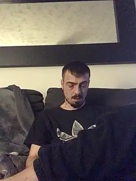 Snapshot of jaycoy22 chatting on February 9, 2026, 11:25 pm jaycoy22 online show from February 9, 2026, 11:25 pm