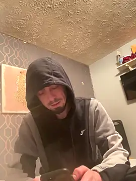 Snapshot of jaycoy22 chatting on December 21, 2025, 5:14 pm jaycoy22 online show from December 21, 2025, 5:14 pm