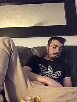 Snapshot of jaycoy22 chatting on January 10, 2026, 11:22 pm jaycoy22 online show from January 10, 2026, 11:22 pm