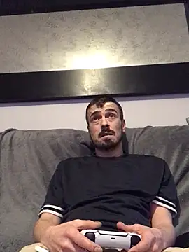 Snapshot of jaycoy22 chatting on February 24, 2026, 9:26 pm jaycoy22 online show from February 24, 2026, 9:26 pm