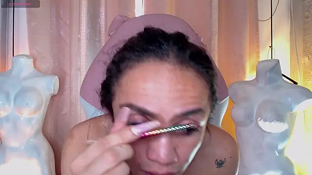 Snapshot of Cristal_Gem1 chatting on April 17, 2026, 8:44 pm Cristal Gem1 online show from April 17, 2026, 8:44 pm