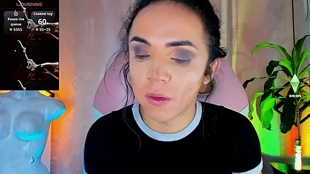 Snapshot of Cristal_Gem1 chatting on May 30, 2026, 12:11 pm Cristal Gem1 online show from May 30, 2026, 12:11 pm