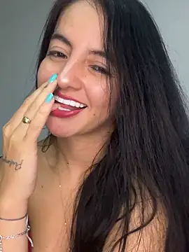 Snapshot of salo-rousee chatting on March 31, 2026, 4:14 am salo-rousee online show from March 31, 2026, 4:14 am