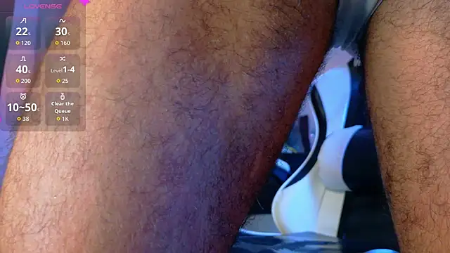 Thaiel Fosteer online show from April 7, 2026, 7:21 am