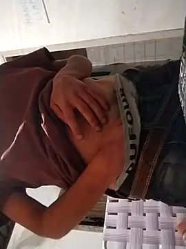 Argentino29hetero online show from March 24, 2026, 5:29 am