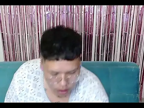 Yulian bigclit7 online show from December 4, 2025, 12:53 am