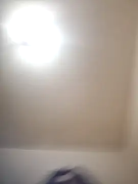 Snapshot of ditzycryztal chatting on May 15, 2026, 7:28 am ditzycryztal online show from May 15, 2026, 7:28 am