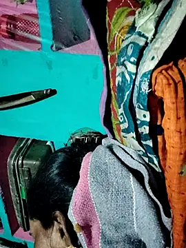 Pooja750 online show from November 7, 2025, 2:10 pm