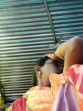 Pooja750 online show from October 1, 2025, 3:22 am