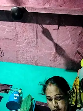 Pooja750 online show from October 4, 2025, 5:03 pm