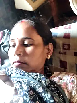 Snapshot of Pooja750 chatting on May 13, 2026, 10:00 am Pooja750 online show from May 13, 2026, 10:00 am