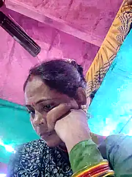 Pooja750 online show from October 20, 2025, 7:58 pm