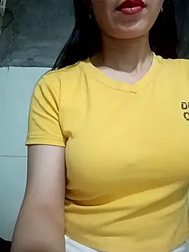 Snapshot of Vyvyy06 chatting on October 26, 2025, 12:38 pm Vyvyy06 online show from October 26, 2025, 12:38 pm