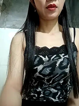 Snapshot of Vyvyy06 chatting on October 15, 2025, 5:06 am Vyvyy06 online show from October 15, 2025, 5:06 am