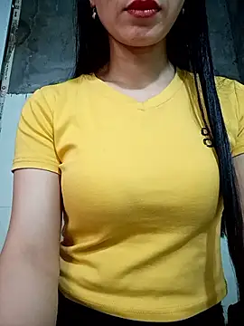 Snapshot of Vyvyy06 chatting on November 29, 2025, 12:55 am Vyvyy06 online show from November 29, 2025, 12:55 am