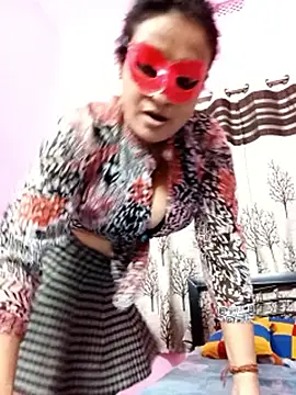 Snapshot of Gullapi chatting on November 21, 2025, 5:17 am Gullapi online show from November 21, 2025, 5:17 am