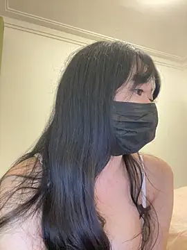 Snapshot of Minnie-2025 chatting on November 5, 2025, 4:43 pm Minnie-2025 online show from November 5, 2025, 4:43 pm