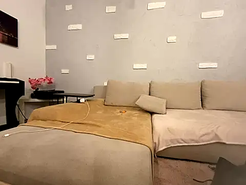 Big Boob Gang online show from October 9, 2025, 8:09 pm