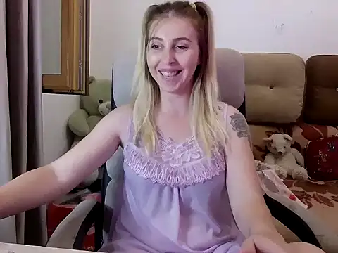 Snapshot of Hot_Bruny chatting on July 30, 2026, 8:30 pm Hot Bruny online show from July 30, 2026, 8:30 pm