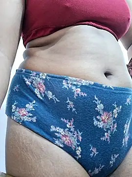 Snapshot of BeautyGirl_sara chatting on February 24, 2026, 4:57 am BeautyGirl sara online show from February 24, 2026, 4:57 am