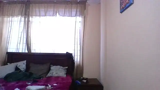 Snapshot of Isisflame chatting on November 8, 2025, 10:35 pm Isisflame online show from November 8, 2025, 10:35 pm