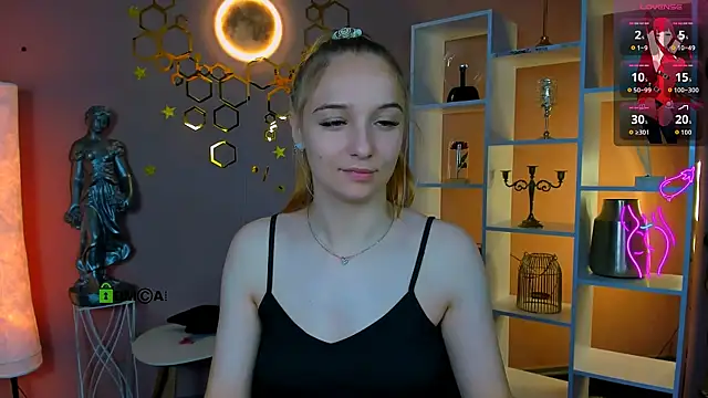 Snapshot of keylas_moan chatting on June 19, 2026, 8:20 am keylas moan online show from June 19, 2026, 8:20 am