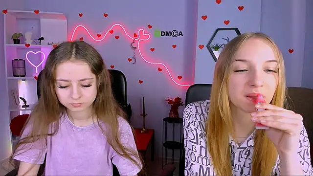 keylas moan online show from April 24, 2026, 5:53 am