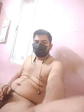 Snapshot of riyamore9623 chatting on December 17, 2025, 9:36 am riyamore9623 online show from December 17, 2025, 9:36 am