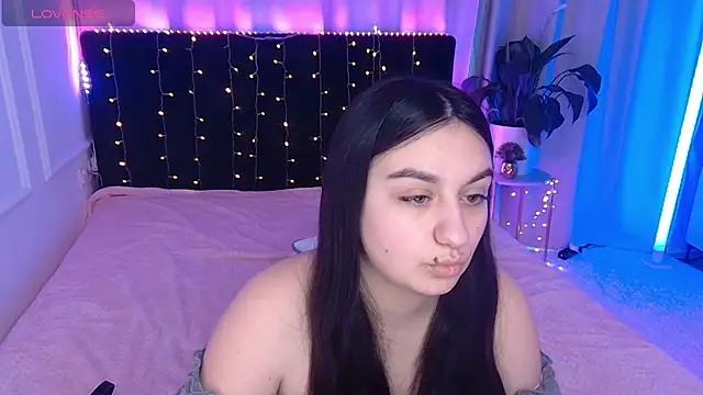 Snapshot of Lola_Sparks chatting on November 28, 2025, 6:35 am Lola Sparks online show from November 28, 2025, 6:35 am