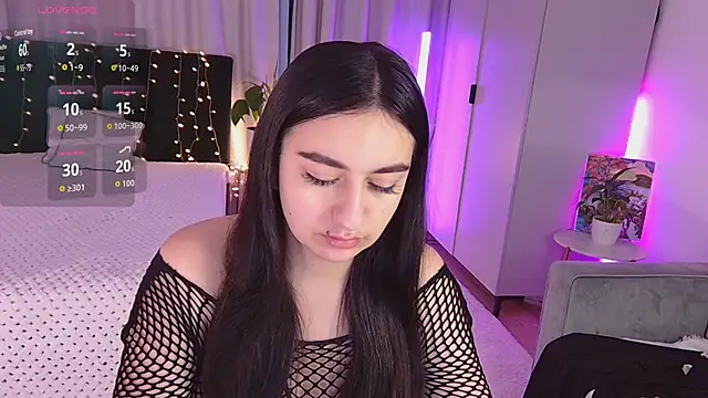 Snapshot of Lola_Sparks chatting on September 29, 2025, 4:19 am Lola Sparks online show from September 29, 2025, 4:19 am