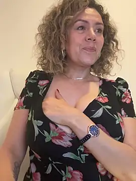 Paty chic online show from October 14, 2025, 2:39 pm