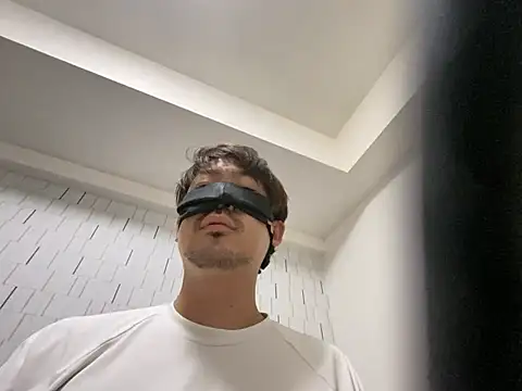 Snapshot of Arista_09 chatting on September 18, 2025, 12:57 am Arista 09 online show from September 18, 2025, 12:57 am