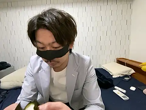 Snapshot of Arista_09 chatting on October 15, 2025, 12:35 pm Arista 09 online show from October 15, 2025, 12:35 pm