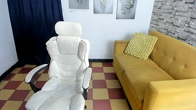 Snapshot of andres_sant chatting on December 2, 2025, 2:56 am andres sant online show from December 2, 2025, 2:56 am