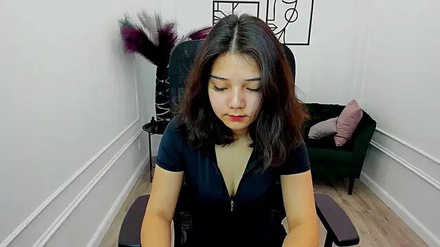 Snapshot of ElliVensda chatting on September 18, 2025, 11:46 am ElliVensda online show from September 18, 2025, 11:46 am