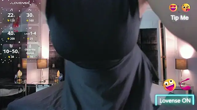 EvamilfXXX online show from November 13, 2025, 11:58 am