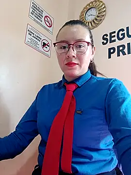 Hannah-colx online show from October 15, 2025, 1:19 pm