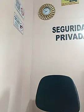 Hannah-colx online show from April 9, 2026, 1:50 pm