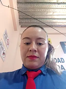 Snapshot of Hannah-colx chatting on April 19, 2026, 3:13 pm Hannah-colx online show from April 19, 2026, 3:13 pm