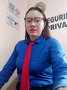 Hannah-colx online show from October 27, 2025, 2:07 pm