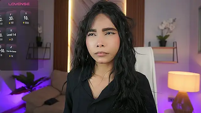 GiaNovak online show from December 15, 2025, 7:09 pm