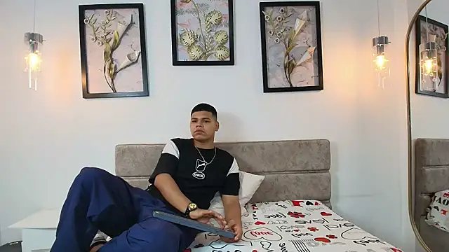 DannySamm online show from October 13, 2025, 12:18 pm