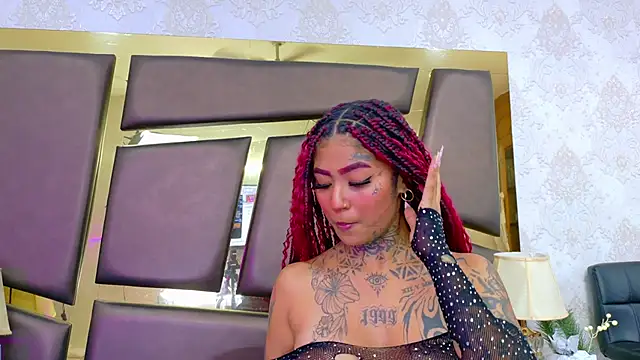 EmilieLake online show from March 26, 2026, 8:07 pm