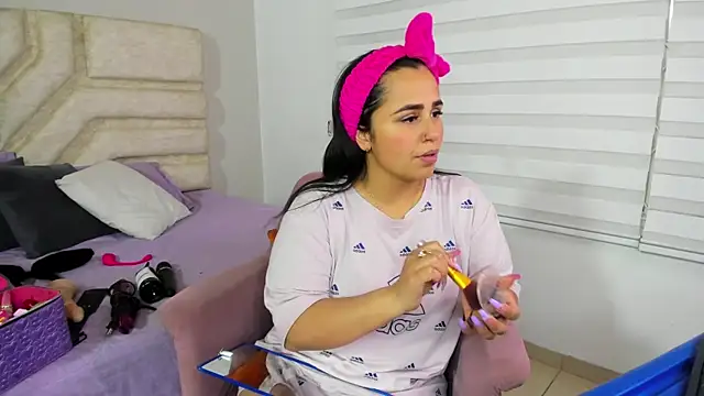  adahara queen online show from September 10, 2025, 4:00 am