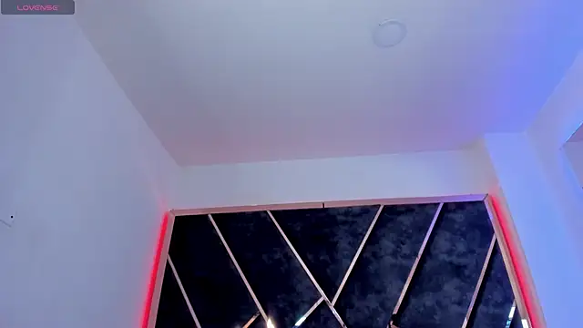 Snapshot of SusanaHenao chatting on October 28, 2025, 5:56 pm SusanaHenao online show from October 28, 2025, 5:56 pm